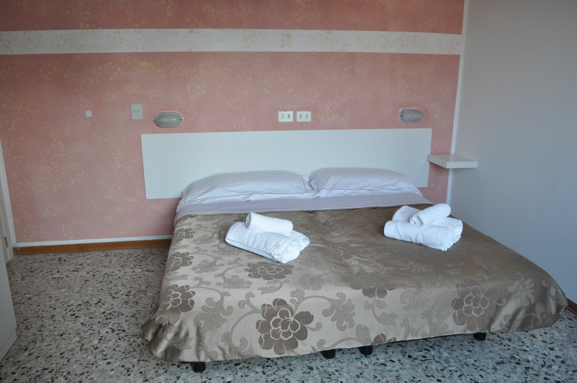 Hotel Urano Cattolica Exteriér fotografie